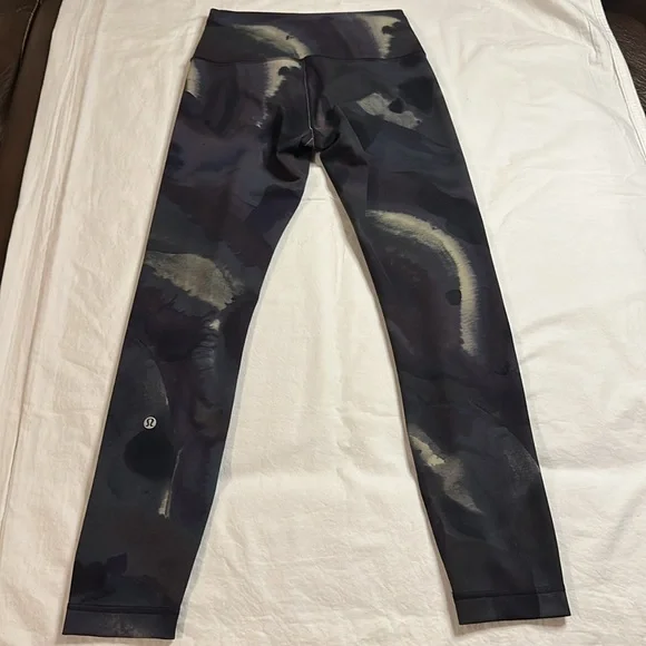 Lululemon Wunder Train High-Rise Tight 25" Size 6 - Picture 6 of 14